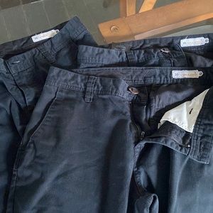 Volcom black pants size 30, inseam 30 in good condition, no holes/tears/rips.